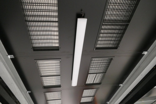 201807_scaleway_dc5_salle_02.jpg