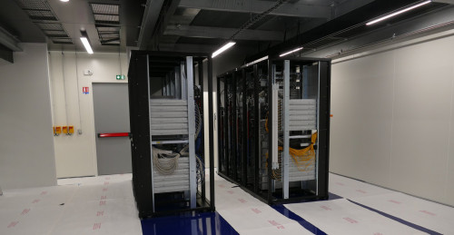 201807_scaleway_dc5_salle_08.jpg
