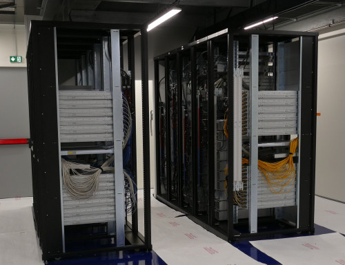 201807_scaleway_dc5_serveurs_01.jpg