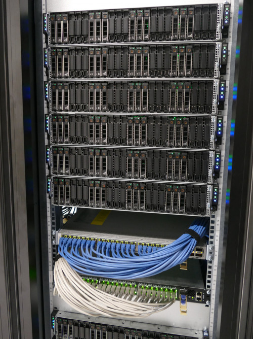 201807_scaleway_dc5_serveurs_02.jpg