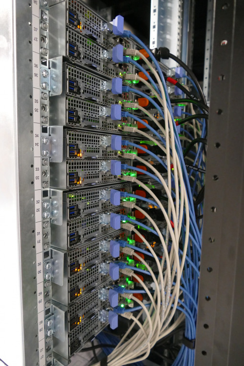 201807 scaleway dc5 serveurs 04