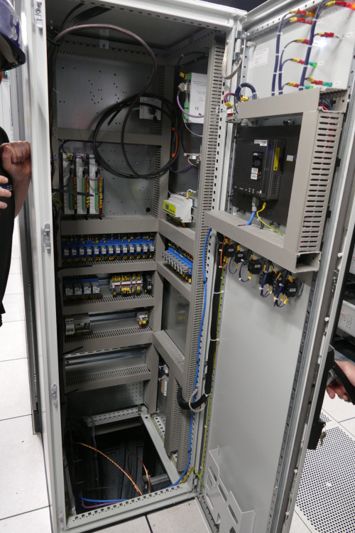 201807_scaleway_dc5_tgbt_23.jpg