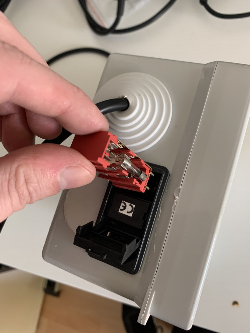 connecteurc13c14fusefilter-5.jpg