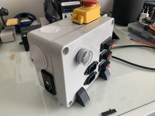 connecteurc13c14fusefilter_a-8.jpg