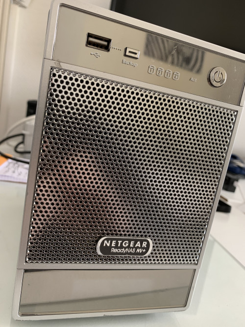 netgear_raidiator_ancien_nas-2.jpg