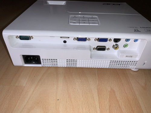 acer_p1173-5.jpg
