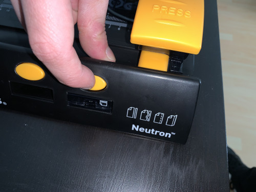 fellowes_neutron_massicot-5.jpg