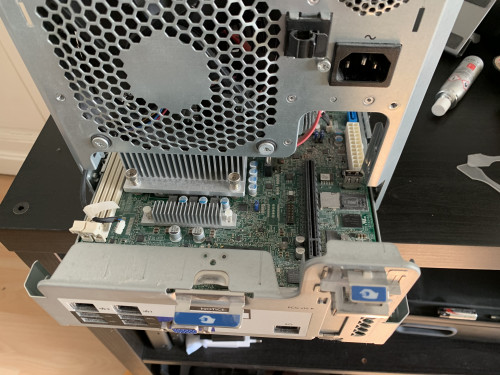 microserver_gen8_hpe-12.jpg