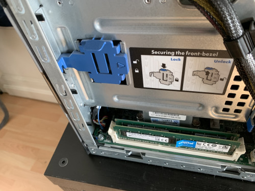 microserver_gen8_hpe-4.jpg