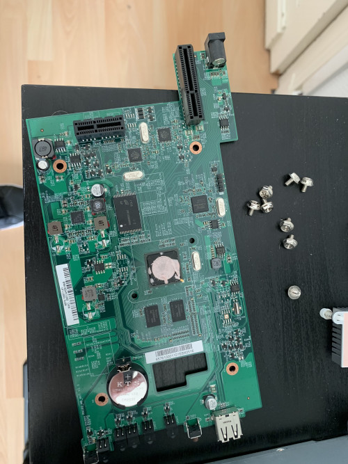readynas_rn102_netgear-3.jpg