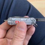 victorinox_signature_lite-8